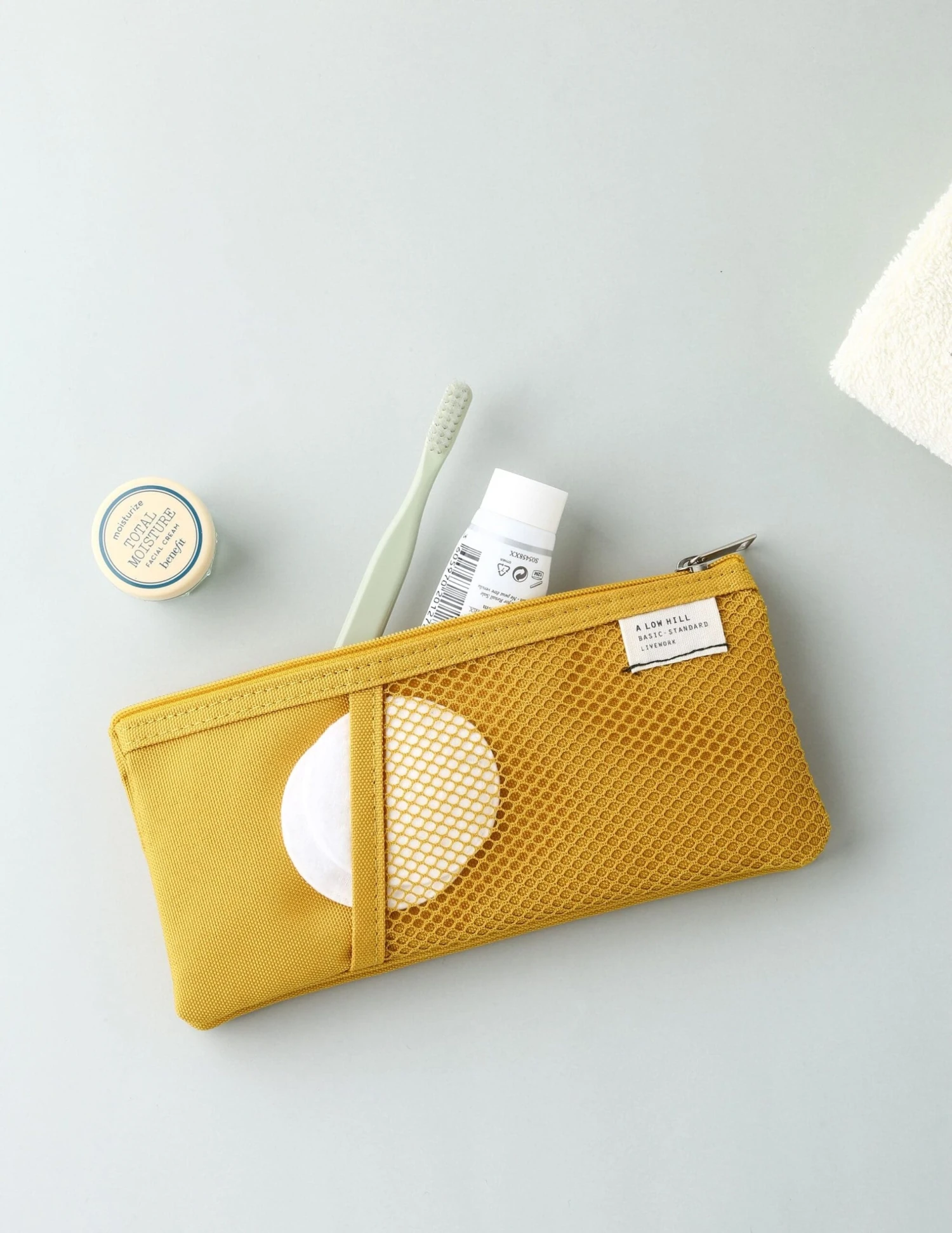 Livework Mesh Pocket Pencil Pouch 10 Livework Mesh Pocket Pencil Pouch - Image 10