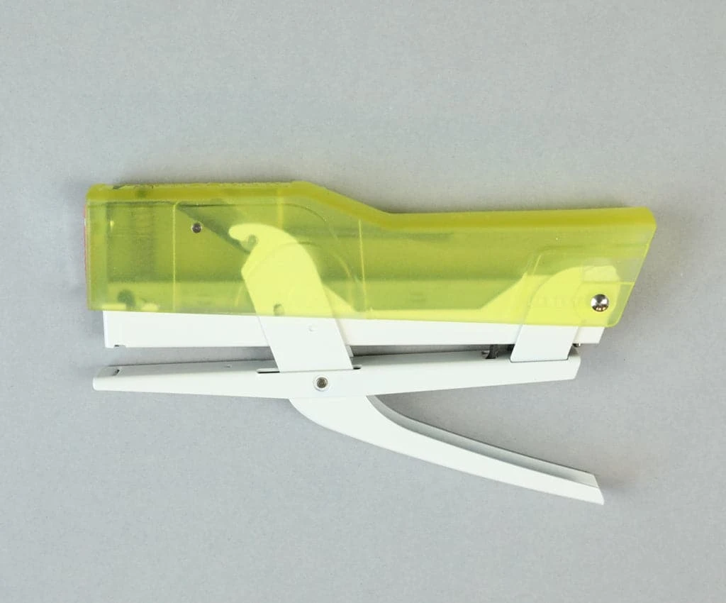 Zenith 590 FUN Stapler | Transparent Yellow 2 Zenith 590 FUN Stapler | Transparent Yellow - Image 2