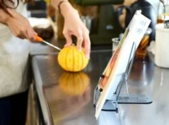 Hightide Metal Book Stand -Stationery Sale Store db016 04