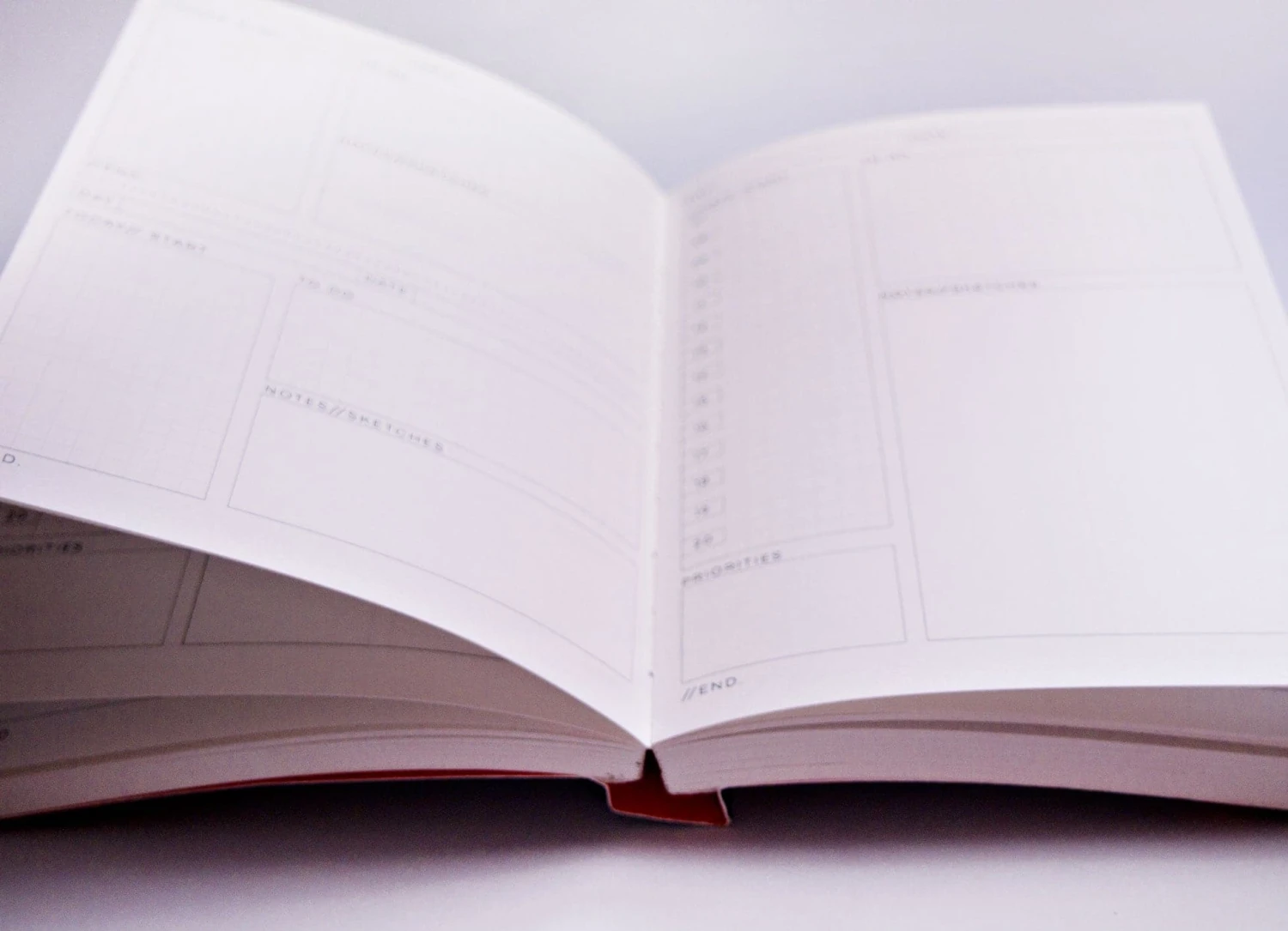 The Completist Swirls No.2 Undated Daily Planner (A5) 9 The Completist Swirls No.2 Undated Daily Planner (A5) - Image 9