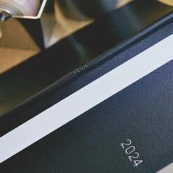 Hobonichi Weeks Japanese Edition April 2024 Start [White Line: Black] -Stationery Sale Store slide 02 60